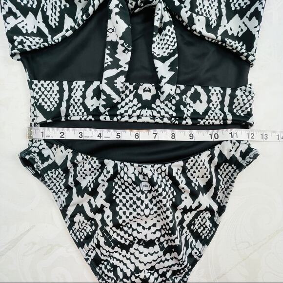 Hilo snake print strapless full piece bathing suit swim Small - Picture 9 of 12